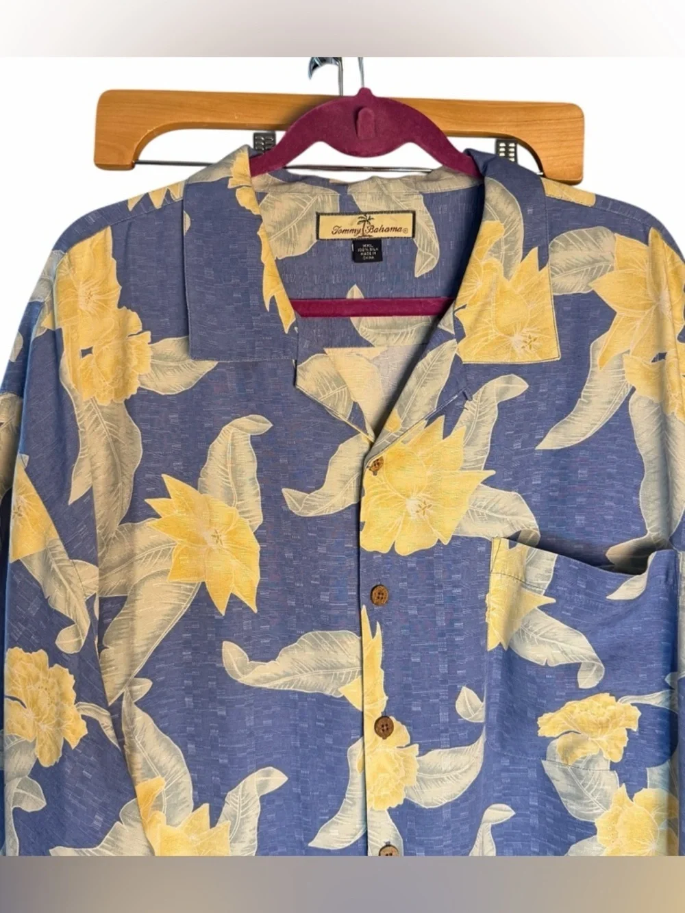 Tommy Bahama 100% Silk Floral Button-Down Hawaiian Shirt
